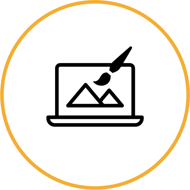 Ikona przedstawiająca laptop z edytowaną grafiką i pędzel w pomarańczowym okręgu - symbolizują przygotowanie projektu za pomocą programów do obróbki grafiki.